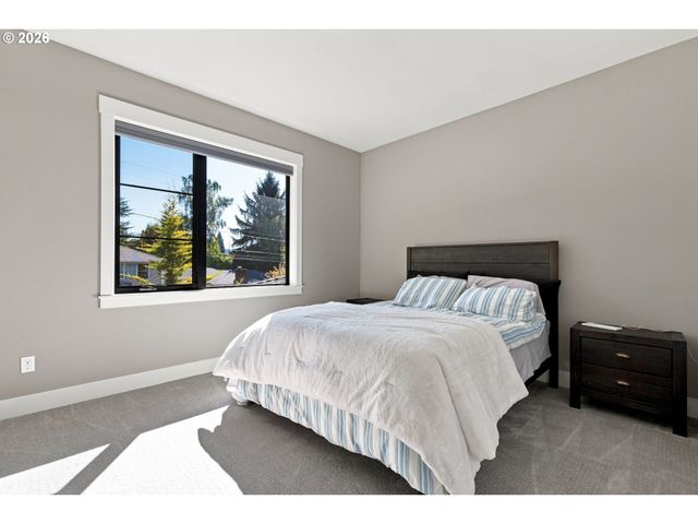 7385 Sw 77TH Ave, Portland, OR 97223
