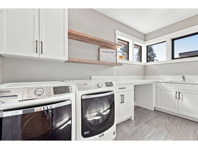 7385 Sw 77TH Ave, Portland, OR 97223