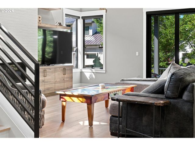 7385 Sw 77TH Ave, Portland, OR 97223