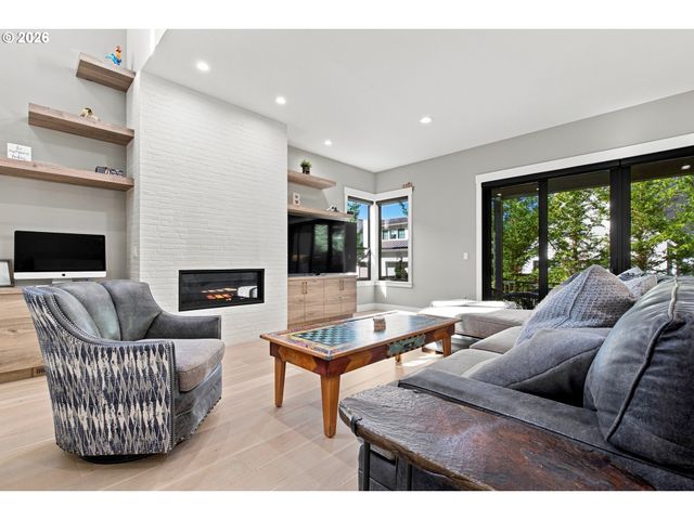 7385 Sw 77TH Ave, Portland, OR 97223
