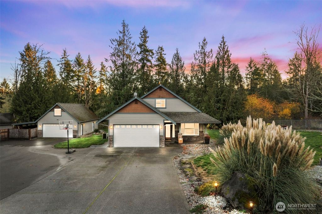 8002 372nd Street E, Eatonville, WA 98328