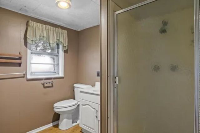 304 DAINGERFIELD ST, Naples, TX 75568