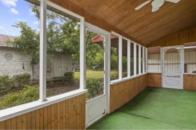 304 DAINGERFIELD ST, Naples, TX 75568