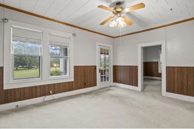 304 DAINGERFIELD ST, Naples, TX 75568