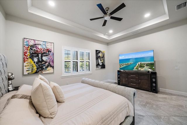 825 SEASCAPE PLACE, Sarasota, FL 34240