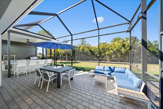 825 SEASCAPE PLACE, Sarasota, FL 34240