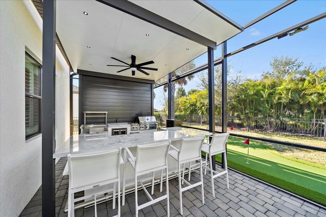 825 SEASCAPE PLACE, Sarasota, FL 34240