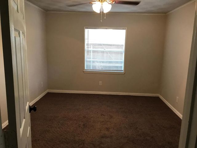 1617 E Union Bower Road, Irving, TX 75061