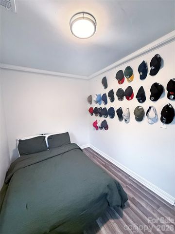 934 S Chestnut Street, Gastonia, NC 28054