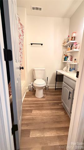 934 S Chestnut Street, Gastonia, NC 28054