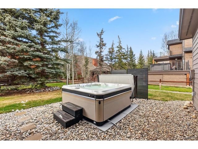 1532 Legend Lake Cir, Silverthorne, CO 80498
