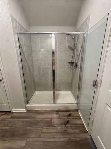 7512 Noble Oaks Drive, Fort Worth, TX 76120