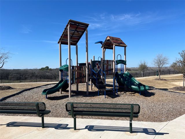 7512 Noble Oaks Drive, Fort Worth, TX 76120