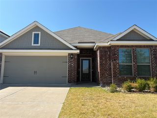 7512 Noble Oaks Drive, Fort Worth, TX 76120