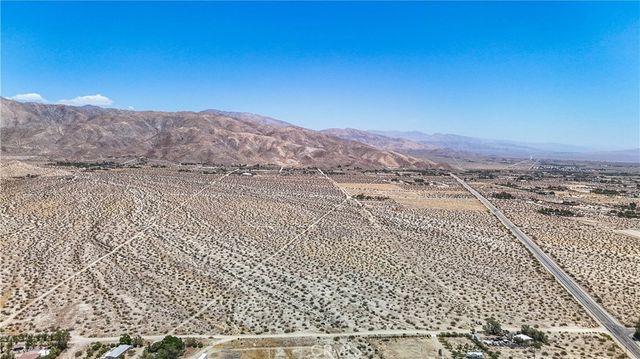 60 Dillon Road, Sky Valley, CA 92241