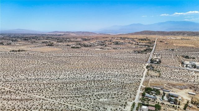 60 Dillon Road, Sky Valley, CA 92241