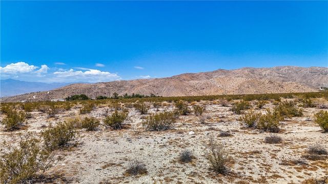 60 Dillon Road, Sky Valley, CA 92241