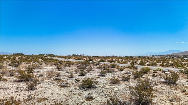 60 Dillon Road, Sky Valley, CA 92241
