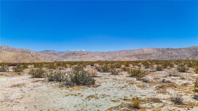 60 Dillon Road, Sky Valley, CA 92241