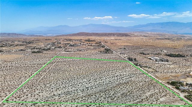 60 Dillon Road, Sky Valley, CA 92241