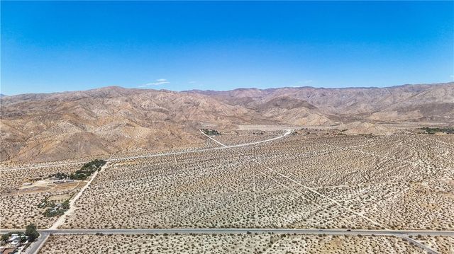 60 Dillon Road, Sky Valley, CA 92241
