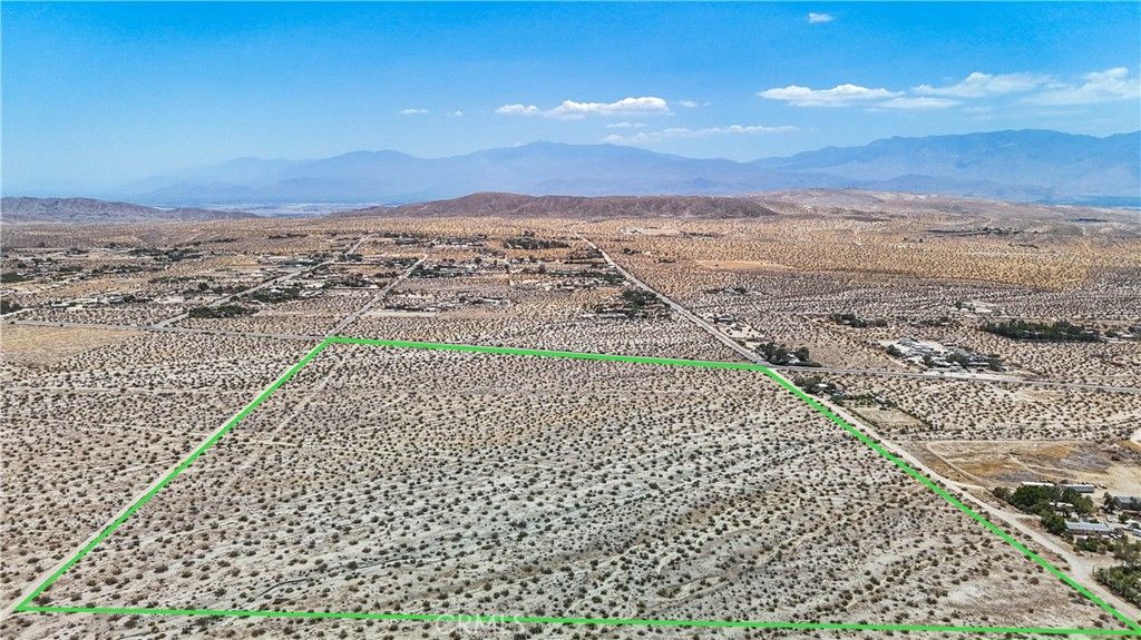 Image 5 of property listing at 60 Dillon Road, Desert Hot Springs, CA 92241