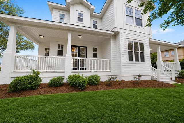 300 Coconut Grove Court, Panama City Beach, FL 32407