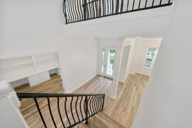 300 Coconut Grove Court, Panama City Beach, FL 32407