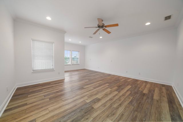 300 Coconut Grove Court, Panama City Beach, FL 32407