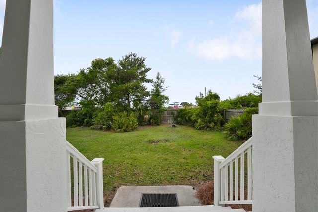 300 Coconut Grove Court, Panama City Beach, FL 32407