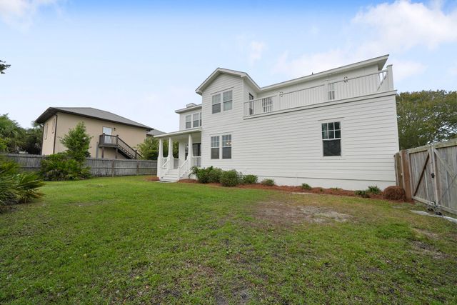 300 Coconut Grove Court, Panama City Beach, FL 32407
