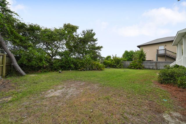 300 Coconut Grove Court, Panama City Beach, FL 32407