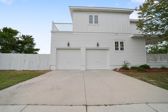 300 Coconut Grove Court, Panama City Beach, FL 32407