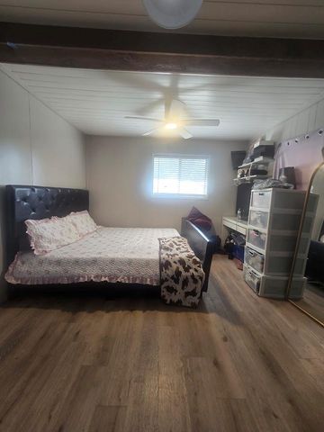 21401 Lindeman LN, Leander, TX 78641