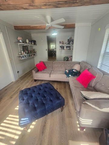 21401 Lindeman LN, Leander, TX 78641