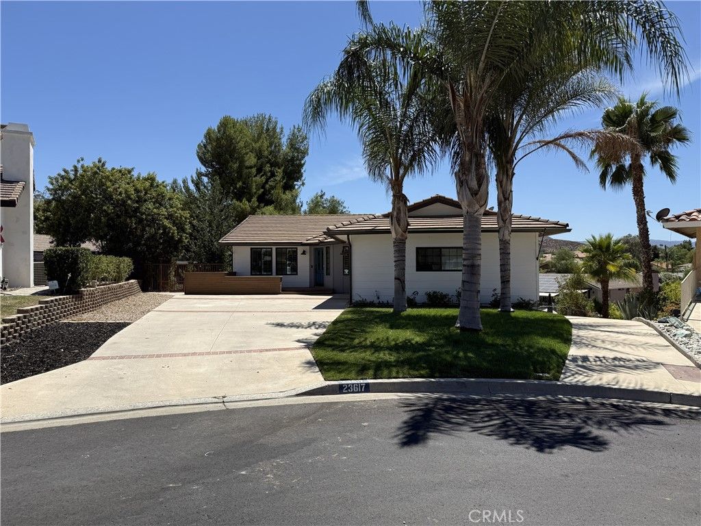 23617 Big Butte, Canyon Lake, CA 92587 — exterior