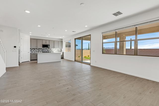 5618 W Carillon Ridge Lane, Marana, AZ 85743