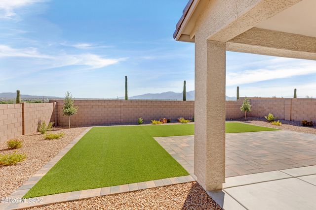 5618 W Carillon Ridge Lane, Marana, AZ 85743