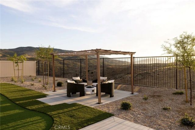 39273 Saddle Drive, Palmdale, CA 93551