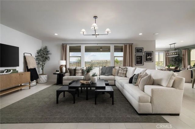 39273 Saddle Drive, Palmdale, CA 93551