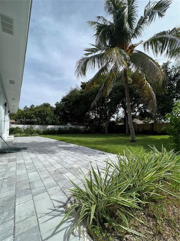 850 NE 127th Street, North Miami, FL 33161
