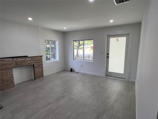 850 NE 127th Street, North Miami, FL 33161