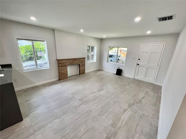 850 NE 127th Street, North Miami, FL 33161