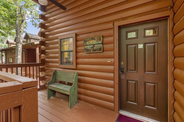 272 Oakridge Road, Branson, MO 65616
