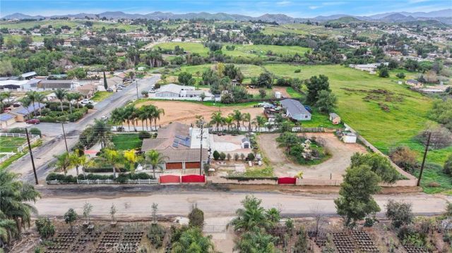 17777 Brazier, Riverside, CA 92508