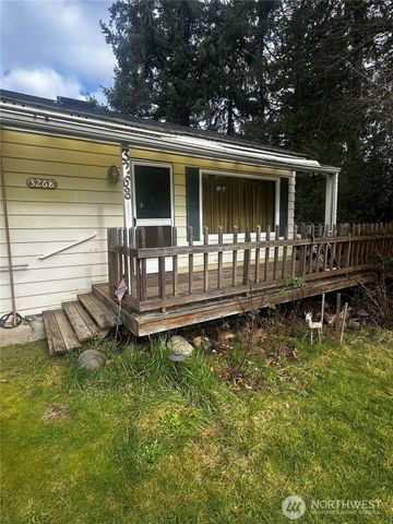 3268 NW Erlands Court, Bremerton, WA 98312