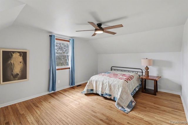 4837 Mack Road, Howell, MI 48855