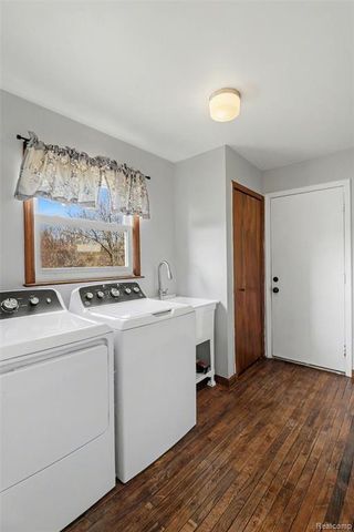 4837 Mack Road, Howell, MI 48855