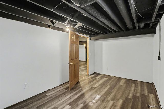 4837 Mack Road, Howell, MI 48855