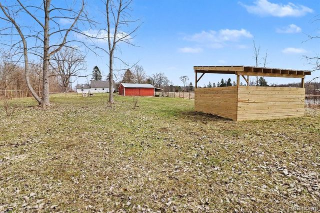 4837 Mack Road, Howell, MI 48855